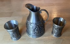 Krug mit zwei Bechern, Zinn