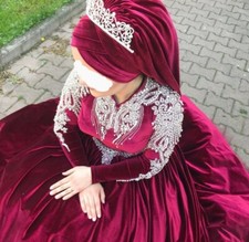 Hennakleid ballkleid