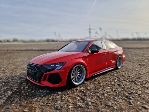 Audi rs3 limo tiefer - 1:18,