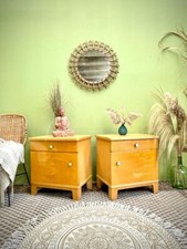 1 von 2 TOLLER NACHTSCHRANK