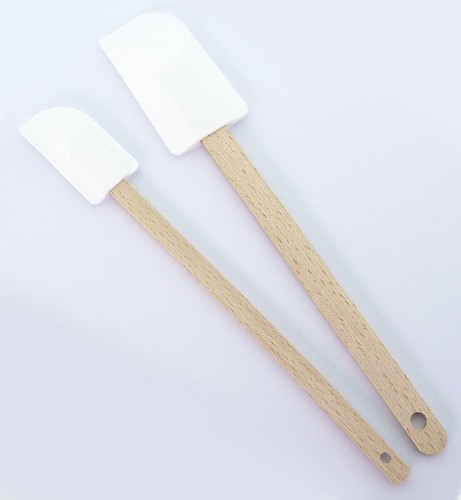 Teigschaber mit holzstiel - teigschaber,