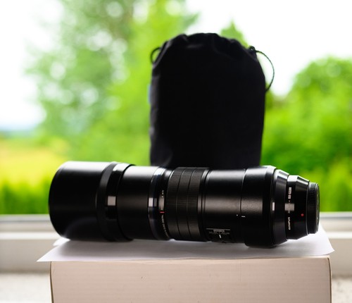 Olympus 300mm pro - 300mm,