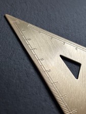 Dreieck-Lineal aus Messing –
