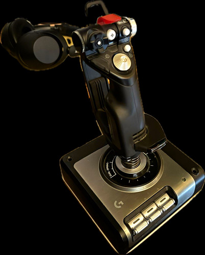 Logitech saitek x52 - logitech,