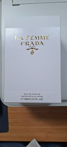 Prada femme 100ml eau de - "la, femme"