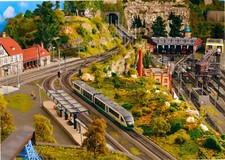 816M-Ansichtskarte Modell Vogtlandbahn BR 642 Hauptbahnhof & Bahnbetriebswerk