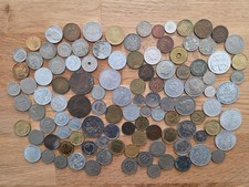 106 Münzen etc. aus div. Ländern, unsortiert, teils alt, zu schade zum wegwerfen