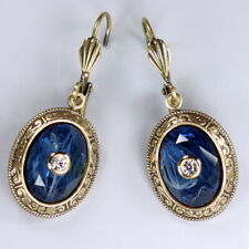 Aus dem Strass-Palast edle