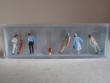 Preiser Passanten Reisende