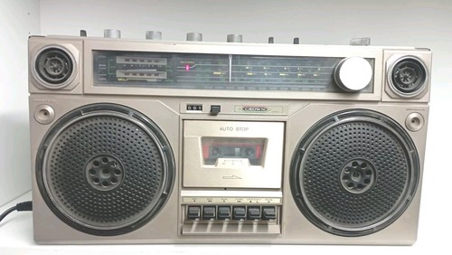Boombox crown csc 640f - boombox,