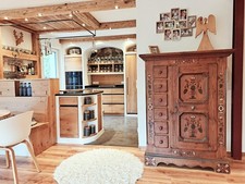 Voglauer 1700 braun antik Brotschrank Kommode Schrank Landhaus Bauernschrank