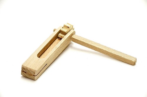Ratsche holz krachmacher - holz,