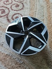 10A 601 025H Eine Alufelge