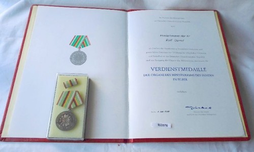 Ddr verdienstmedaille - ddr, in