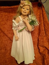 Wunderschöne Künstlerpuppe