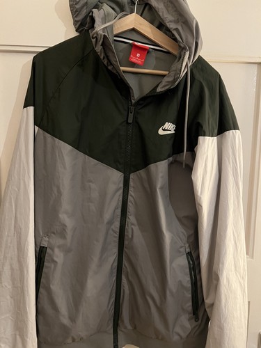 Nike windjacke olive grau - gr.m, olive-grau