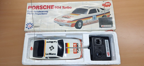 Porsche 924 turbo dickie - 924,