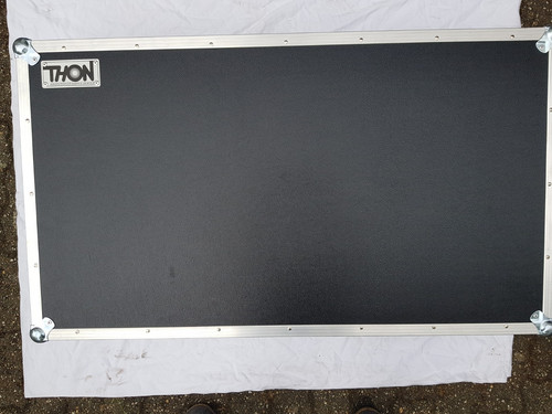 Thomann flight case 110x62x22 - thomann,