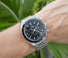 Omega Speedmaster Racing