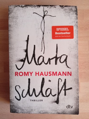 Marta schläft romy hausmann - -,