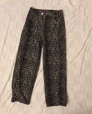 Straight Leg Jeans mit