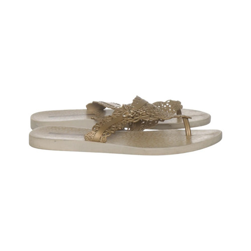 Gisele bundchen flip flops - bundchen,,