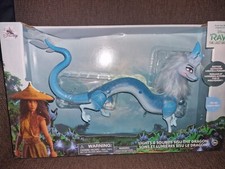 Disney Puppe Doll Raya von Disneystore Drache