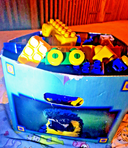 Große kiste mit lego - große,