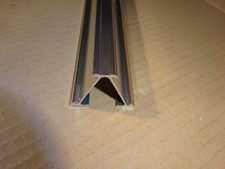 Schilderhalter freistehend Maß für Schild 152,4 x 31,7 mm