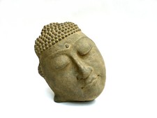 Großer Buddhakopf Steinguss