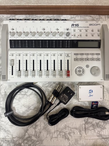 Zoom r16 multi track recorder - zoom,