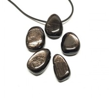 Trommelstein gebohrt