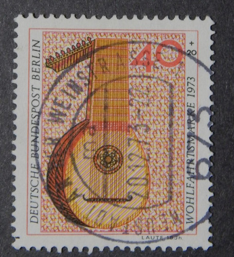 Berlin 1982 musikinstrumente - berlin, 1982,"musikinstrumente