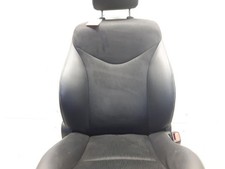 Toyota Prius+ W4 Sitz vorn