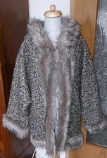 Kurz Jacke mit Kunstfell