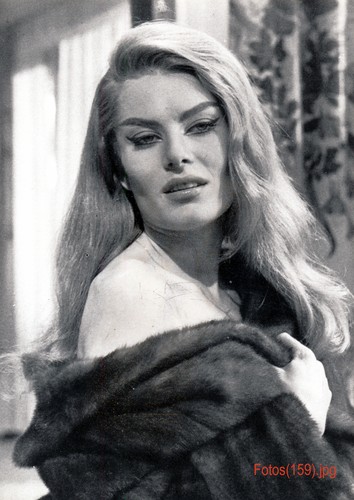 Belinda lee schauspielerin - belinda,