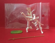 Elastolin 4 cm: Landsknecht, mit Spieß abwehrend (Rohling)