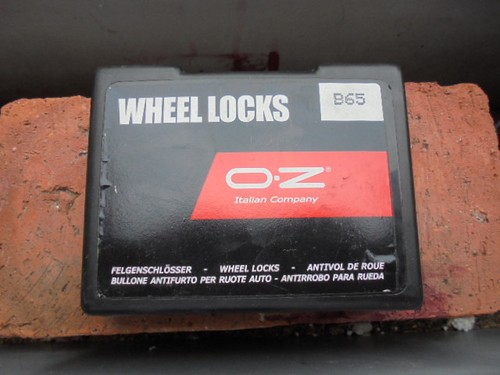 Felgenschlösser wheel - /,