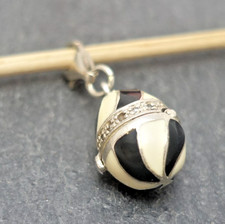 toller Charm Anhänger Ei zum