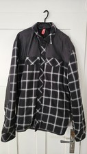Tatonka Jacke - Arvo M's Padded LS-Shirt in der Größe XXL.