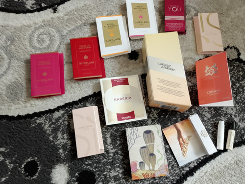 Parfumproben sammlung - ,