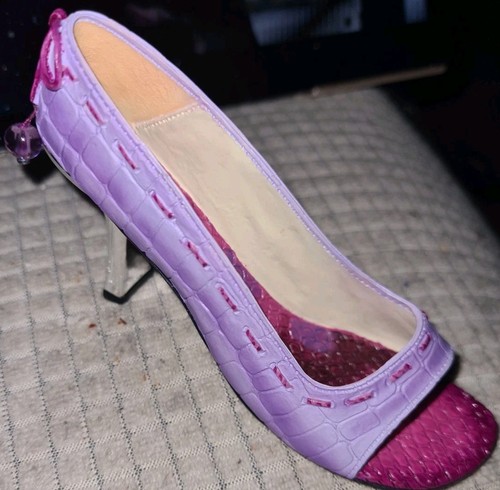Just the right shoe - just,