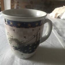 Fliegender Engel Motiv große Tasse, Ca. 11 Cm H, 9 Cm D oben, Porzellan