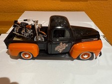 Modellauto Harley-Davidson, Pick-up Fort 1948 mit Motorrad auf der Ladefläche