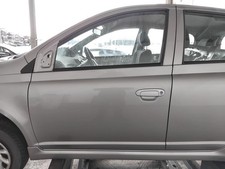 Toyota yaris tür vorn - toyota,