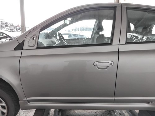Toyota yaris tür vorn - p1,