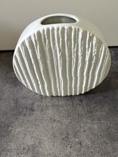 Johann Seltmann Vohenstrauss Porzellan Vase Weiß  Bisquit tPorzellan 15 cm hoch 