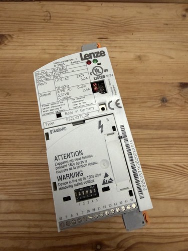 Lenze 8200 vector
