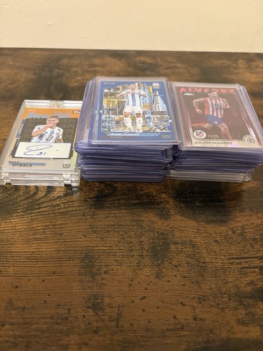 Topps soccer cards lot - cards, 12