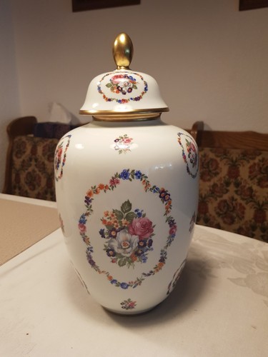 Porzellan vase von hertel - von,